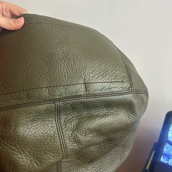 Banana Republic Dark Green Leather Shoulder Bag - Picture 5 of 5